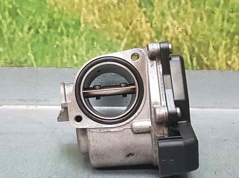 Caja Mariposa para Dacia Sandero