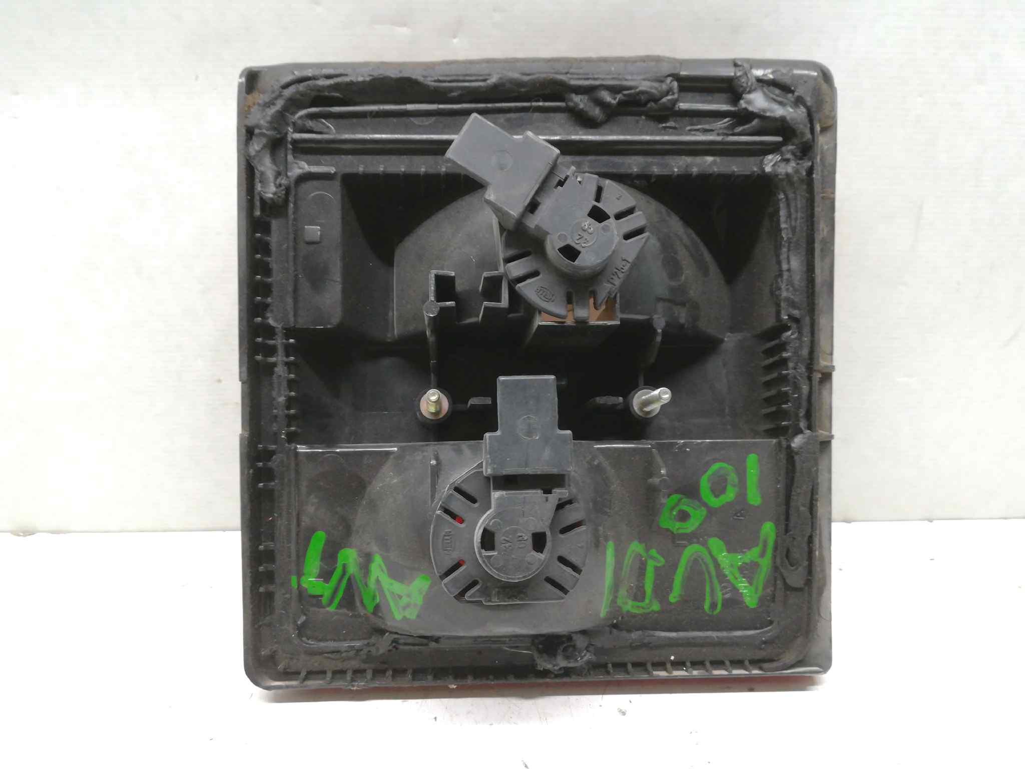 Piloto Trasero Izquierdo para Audi 100 Berlina (443)
