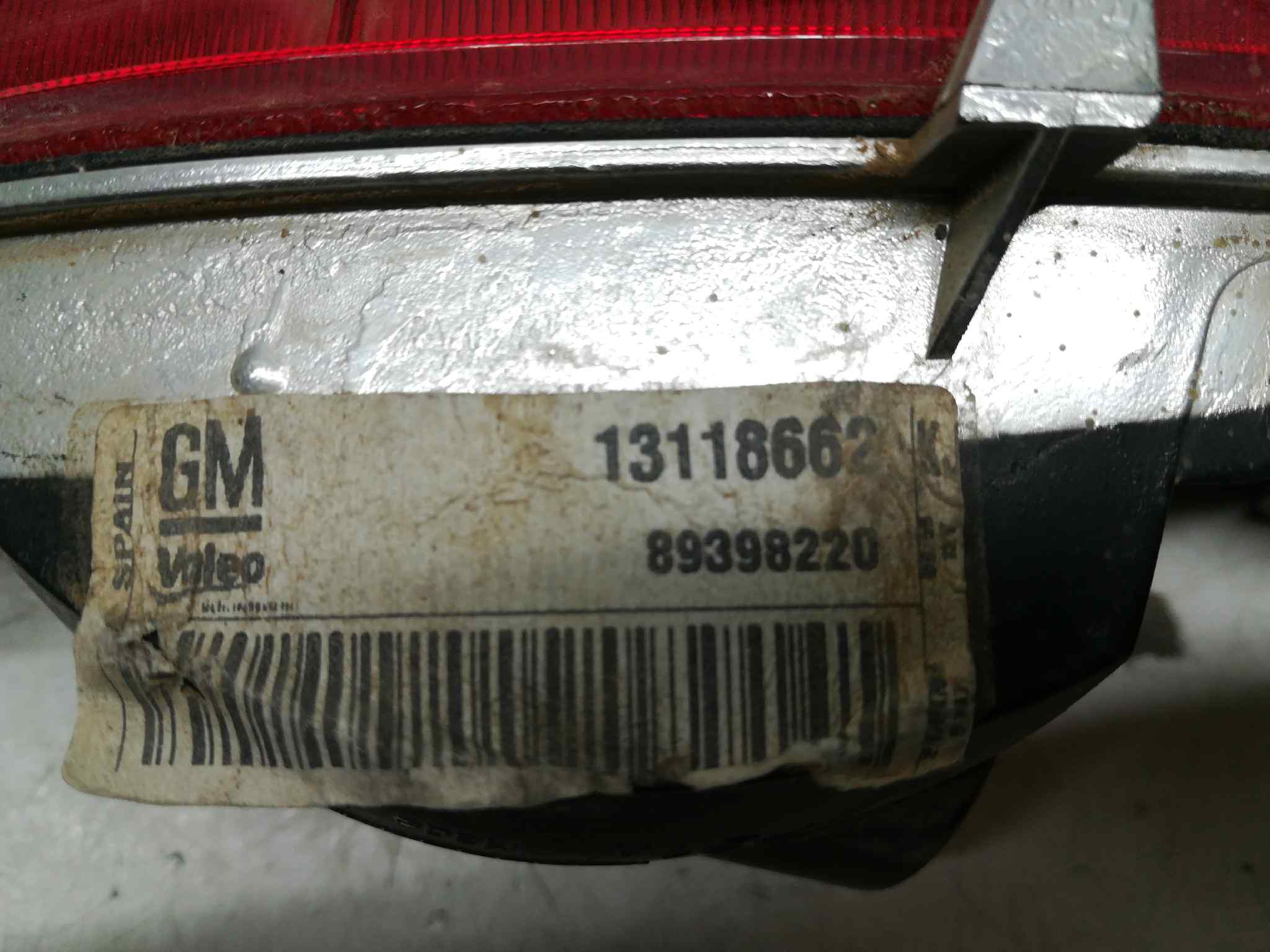 Faro Antiniebla Trasero Izquierdo para Opel Corsa C