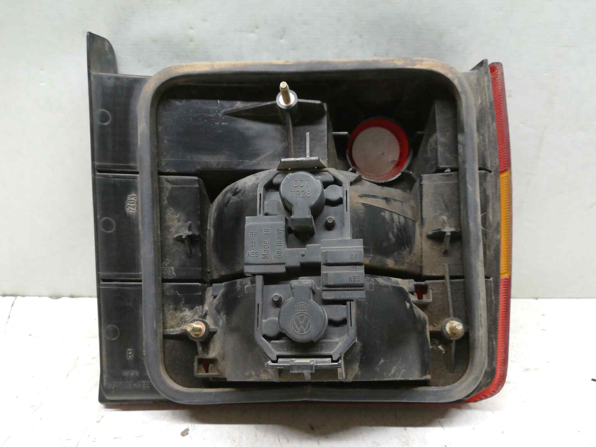 Piloto Trasero Derecho para Volkswagen Passat Berlina (3A2)