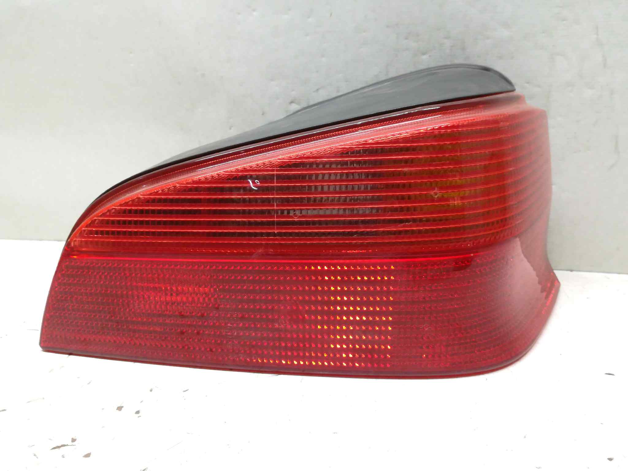Piloto Trasero Derecho para Peugeot 106 (S1)