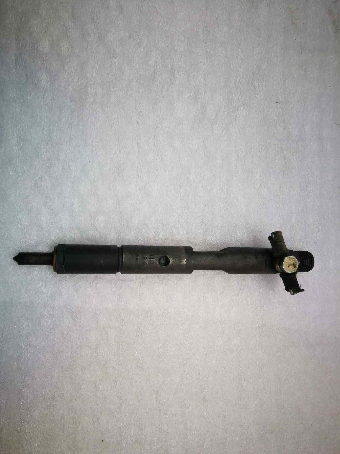 Inyector para Mercedes-Benz Sprinter (W901,W903) Combi