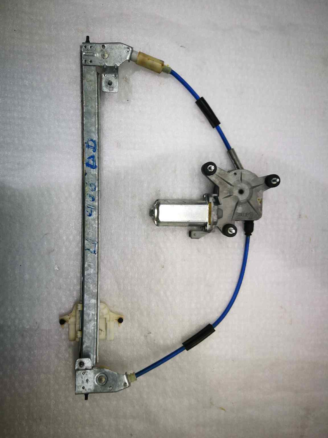 Elevalunas Delantero Derecho para Peugeot 406 Berlina (S1/S2)