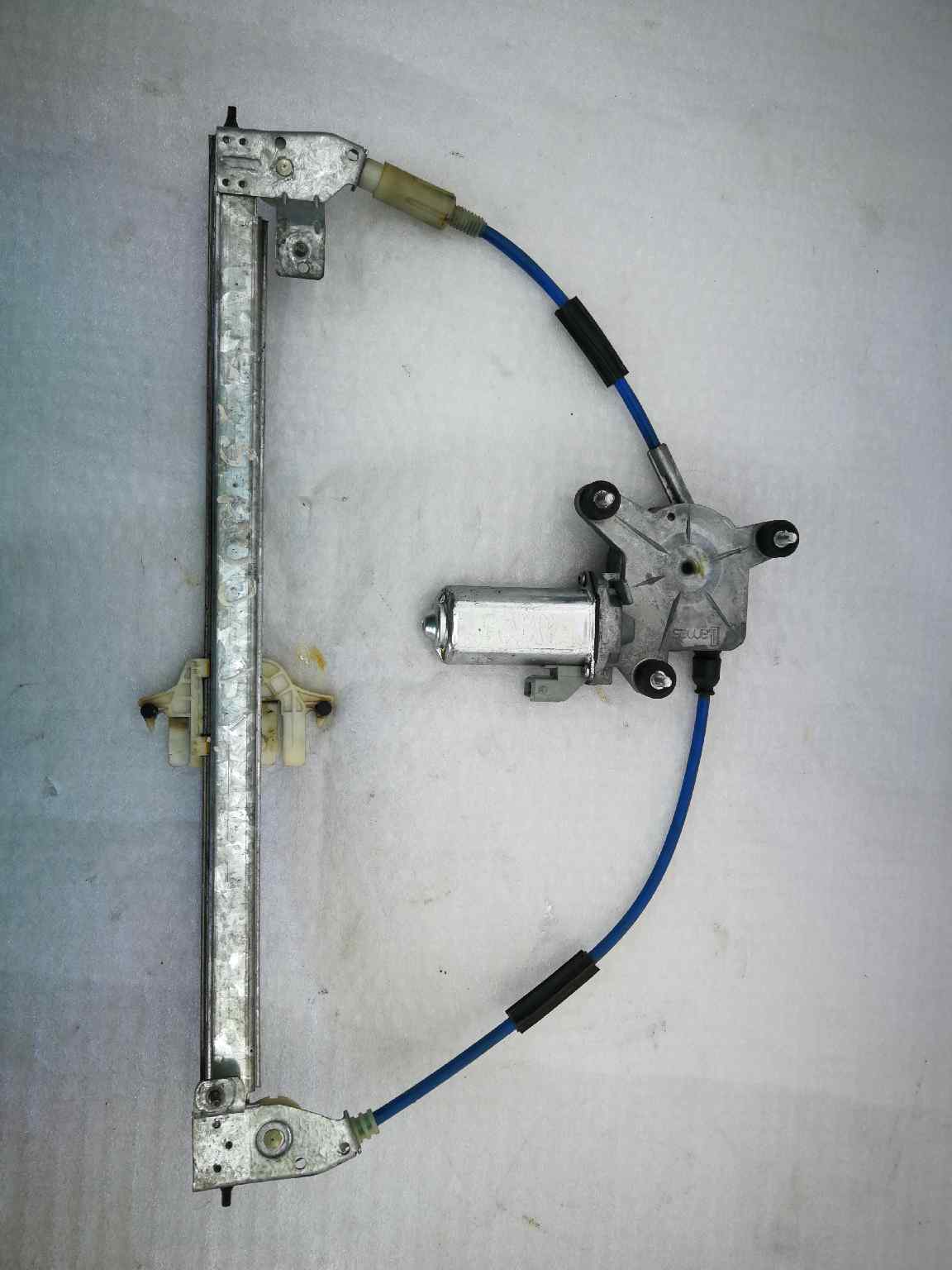 Elevalunas Delantero Derecho para Peugeot 406 Berlina (S1/S2)