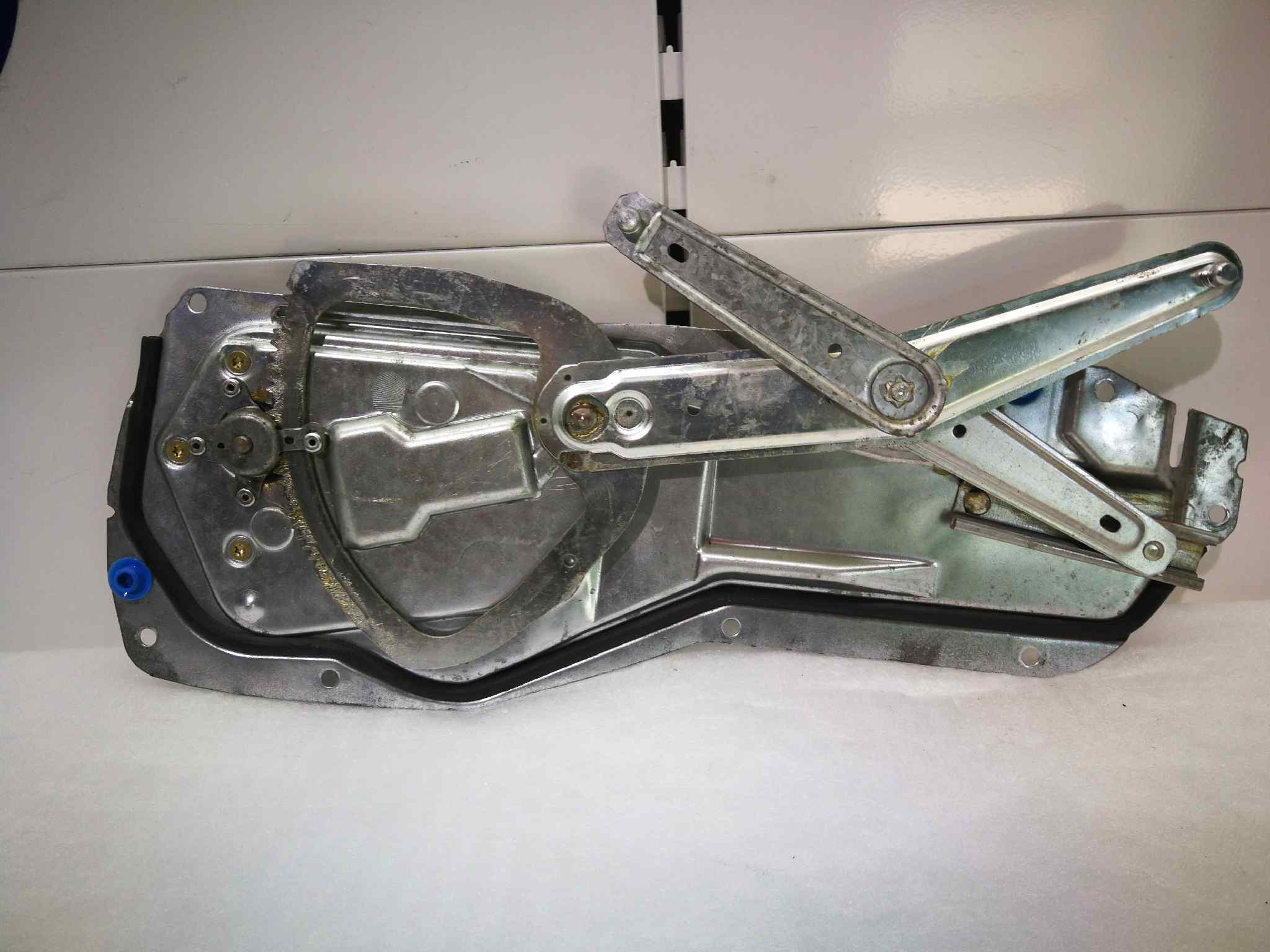 Elevalunas Trasero Izquierdo para Volvo S70 Berlina