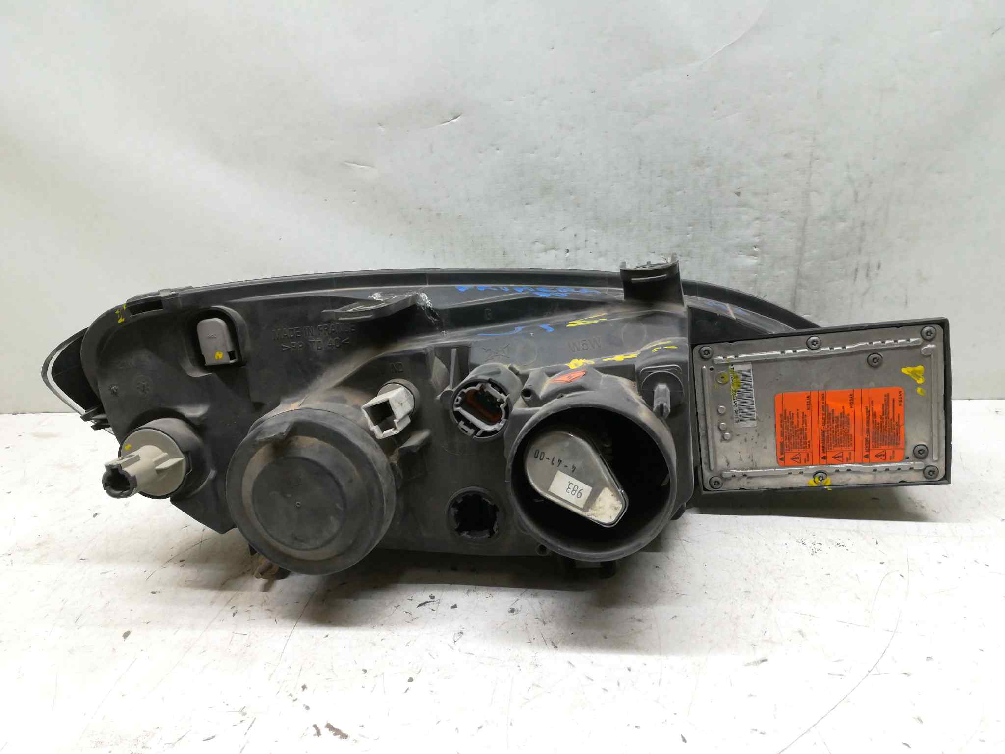 Faro Izquierdo para Nissan Primera Berlina (P11)