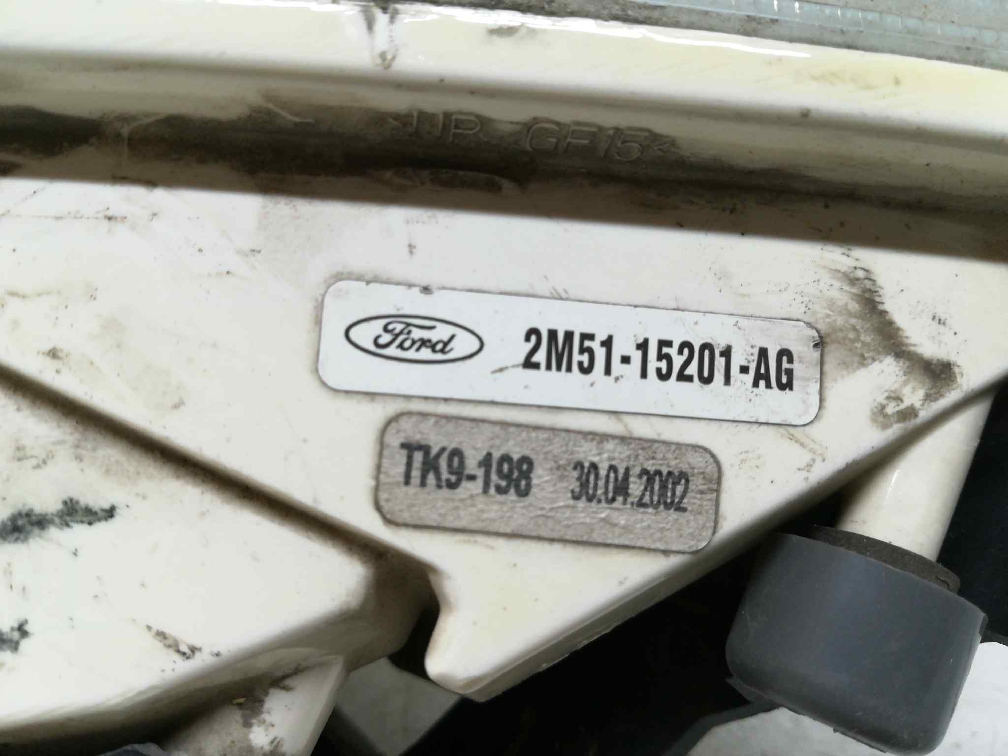 Faro Antiniebla Izquierdo para Ford Focus Berlina (Cak)