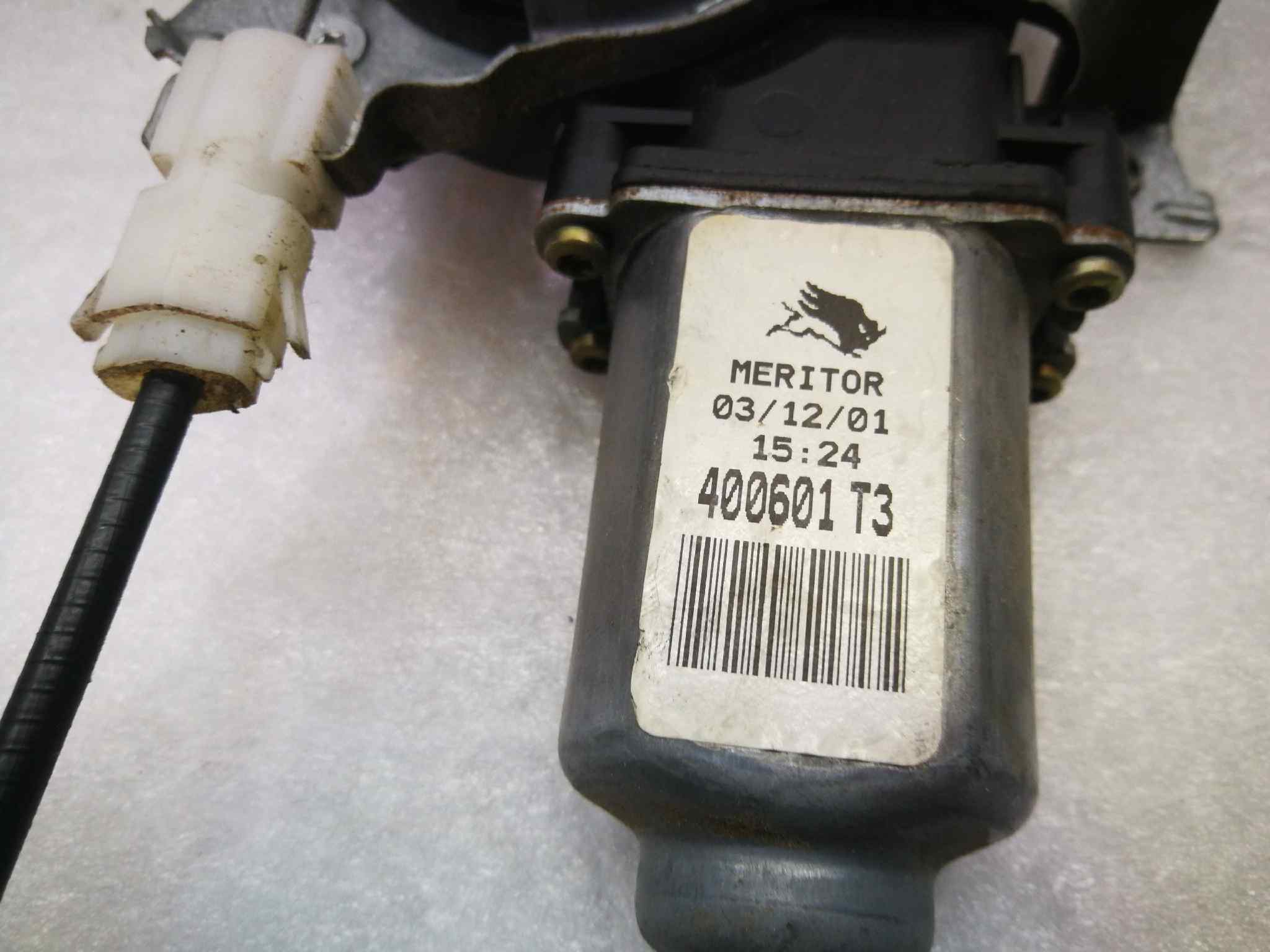 Elevalunas Delantero Izquierdo para Nissan Almera (N16/E)