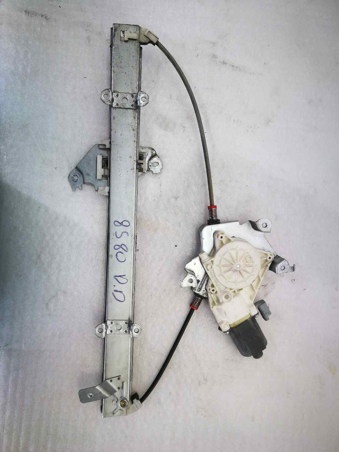 Elevalunas Delantero Derecho para Nissan Micra (K12E)