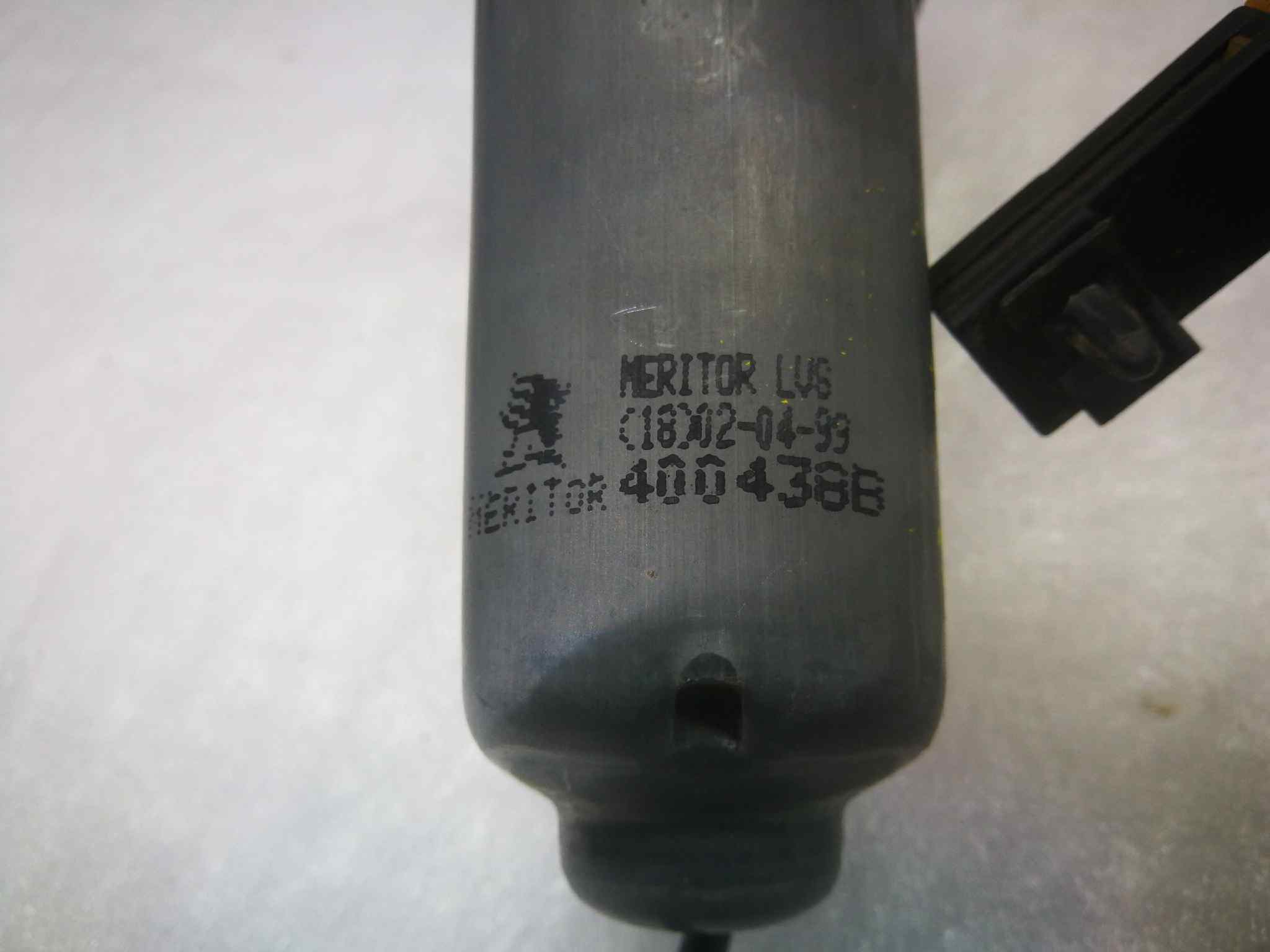 Elevalunas Delantero Derecho para Nissan Primera Berlina (P11)