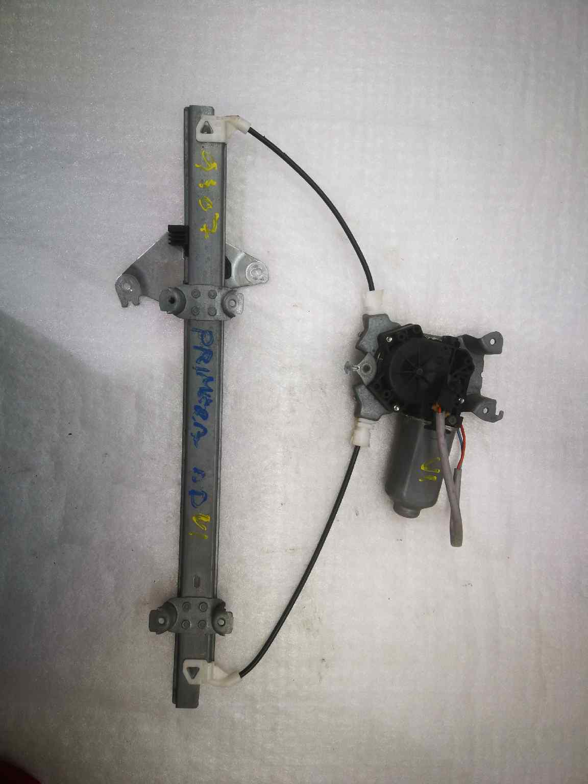 Elevalunas Delantero Derecho para Nissan Primera Berlina (P11)