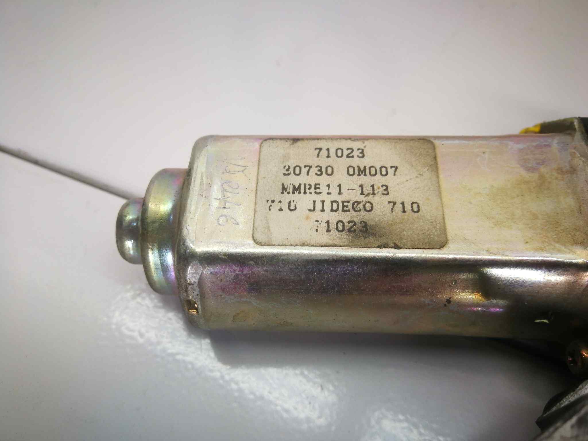 Elevalunas Delantero Derecho para Nissan Almera (N15)