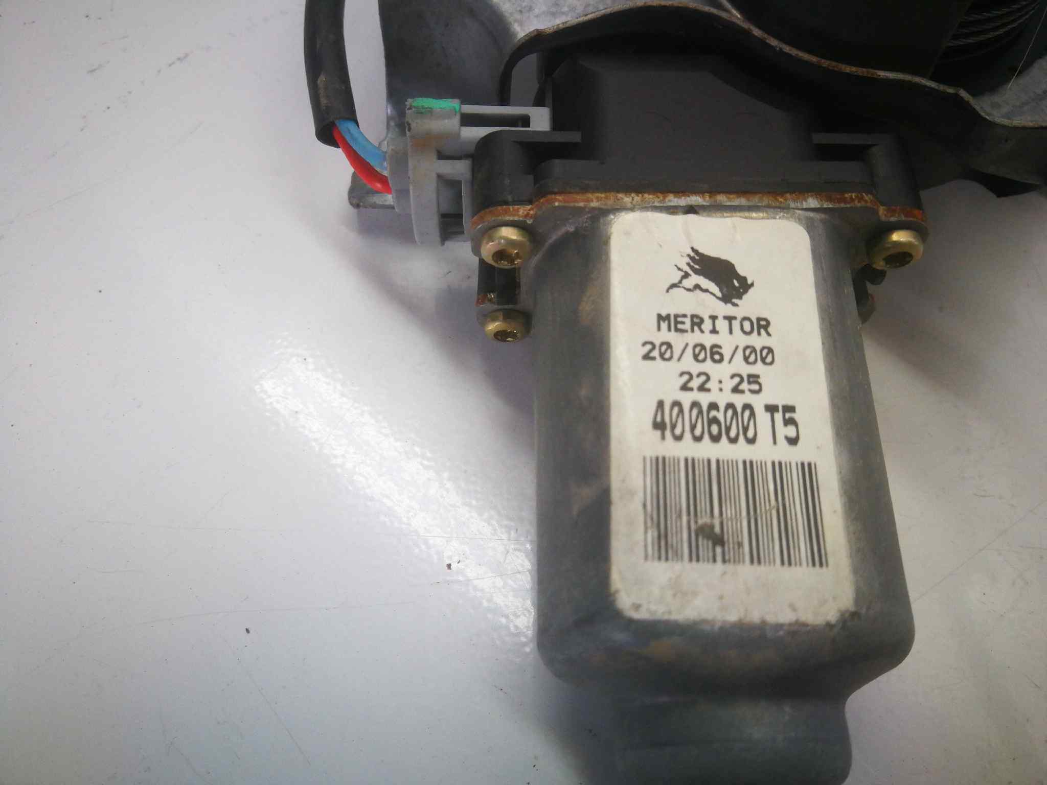 Elevalunas Delantero Derecho para Nissan Primera Berl./Familiar (P10/W10)