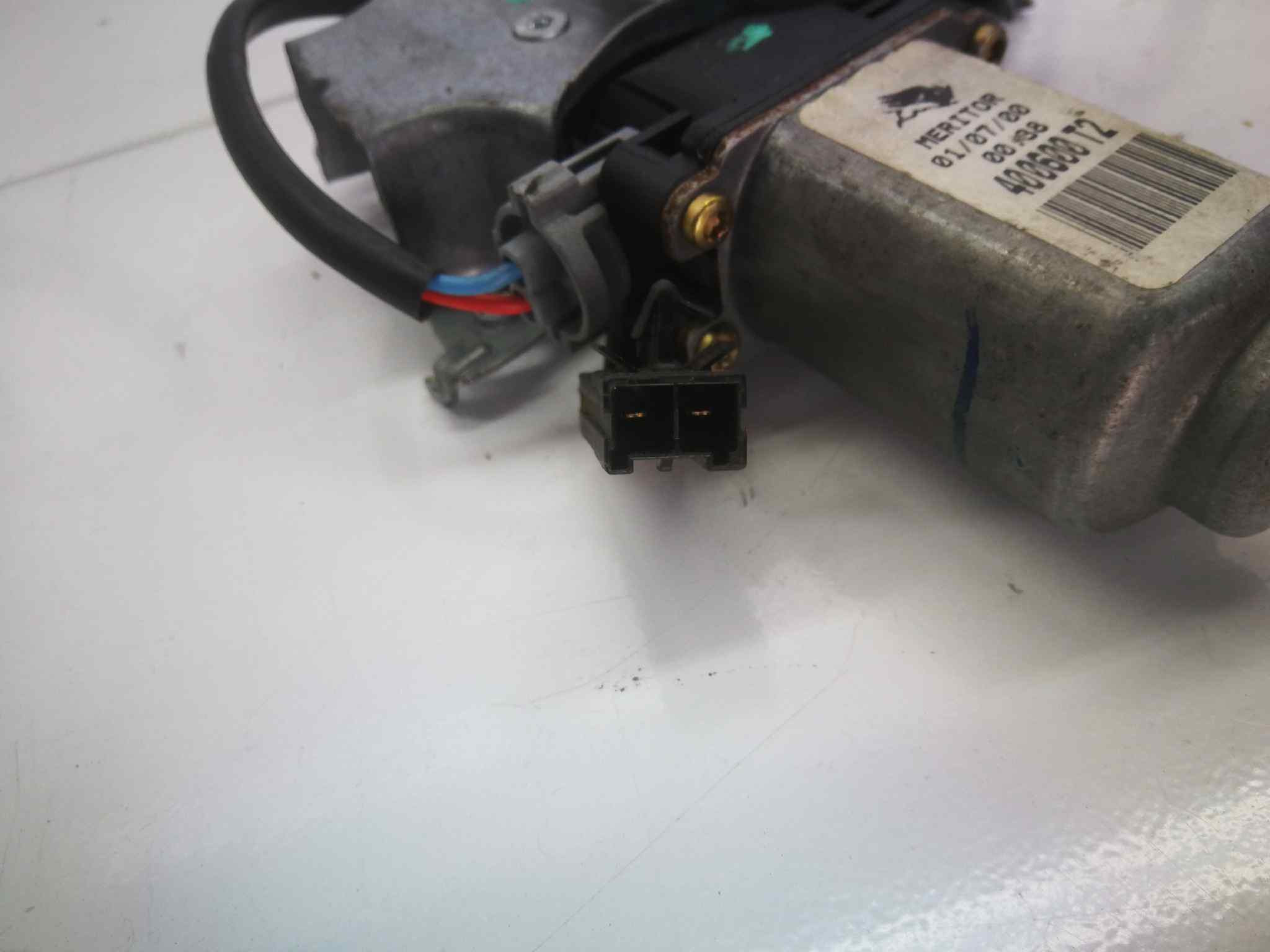 Elevalunas Delantero Derecho para Nissan Primera Berl./Familiar (P10/W10)