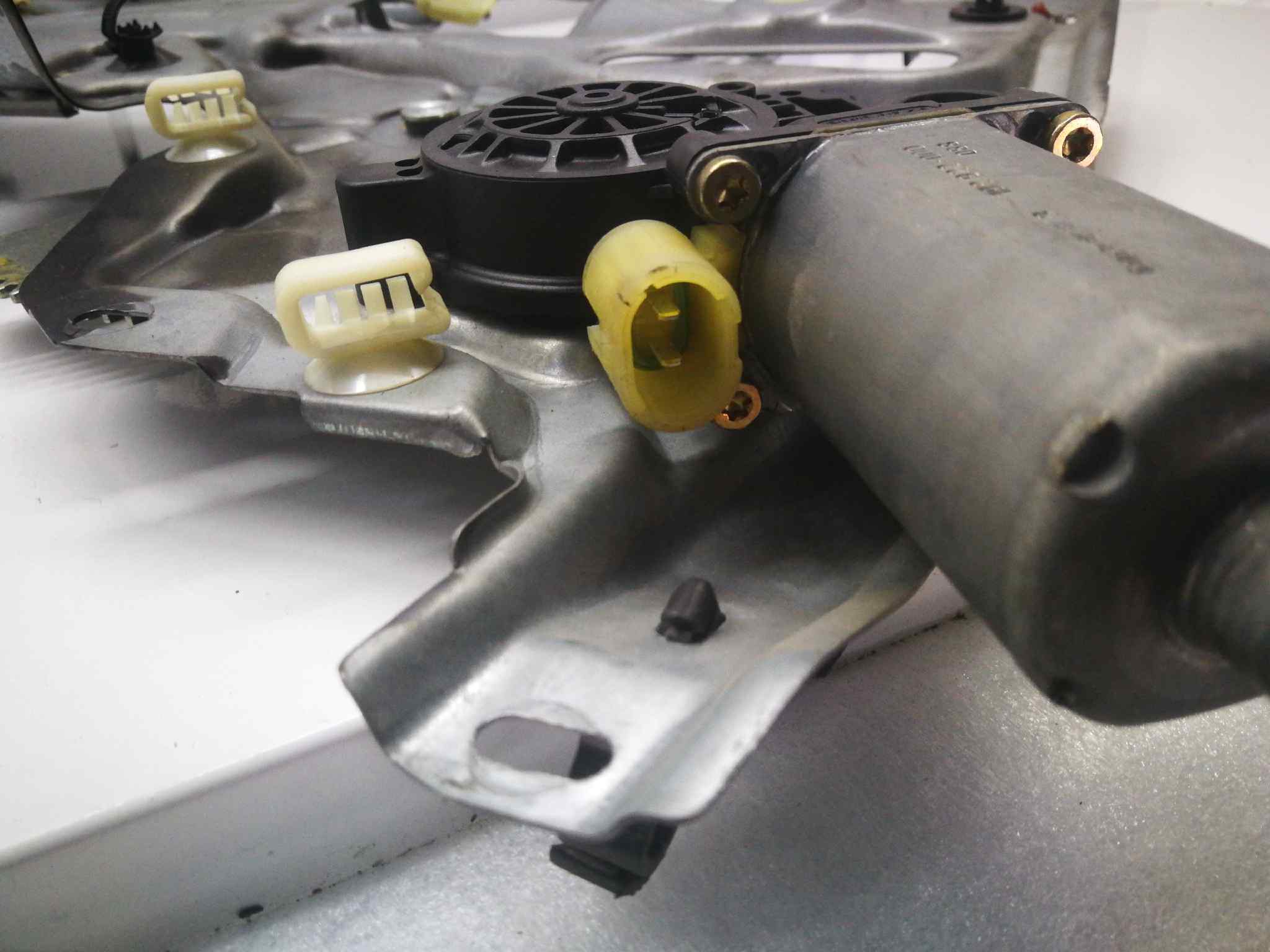 Elevalunas Trasero Izquierdo para Renault Laguna (B56)
