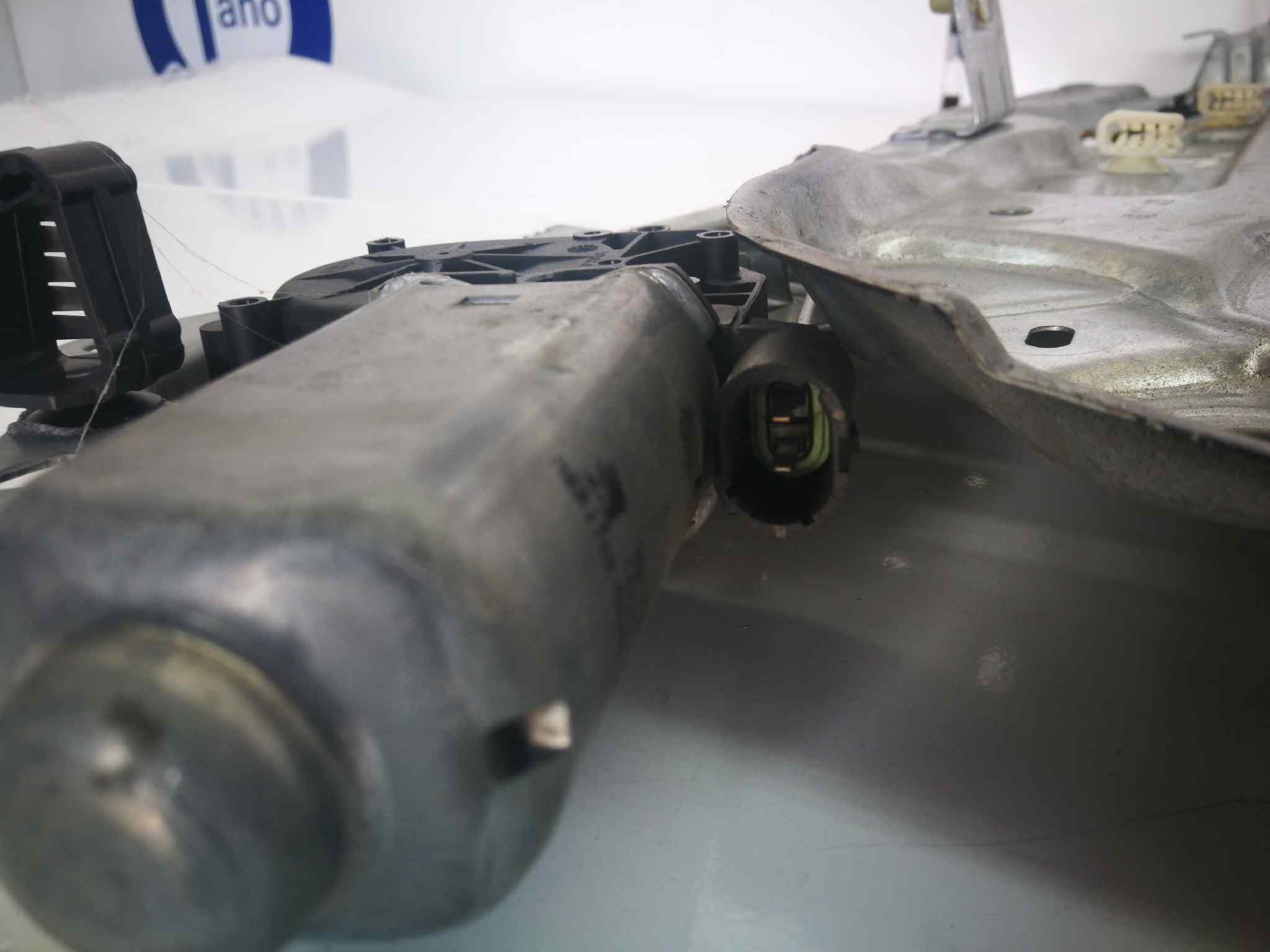 Elevalunas Trasero Izquierdo para Renault Laguna (B56)