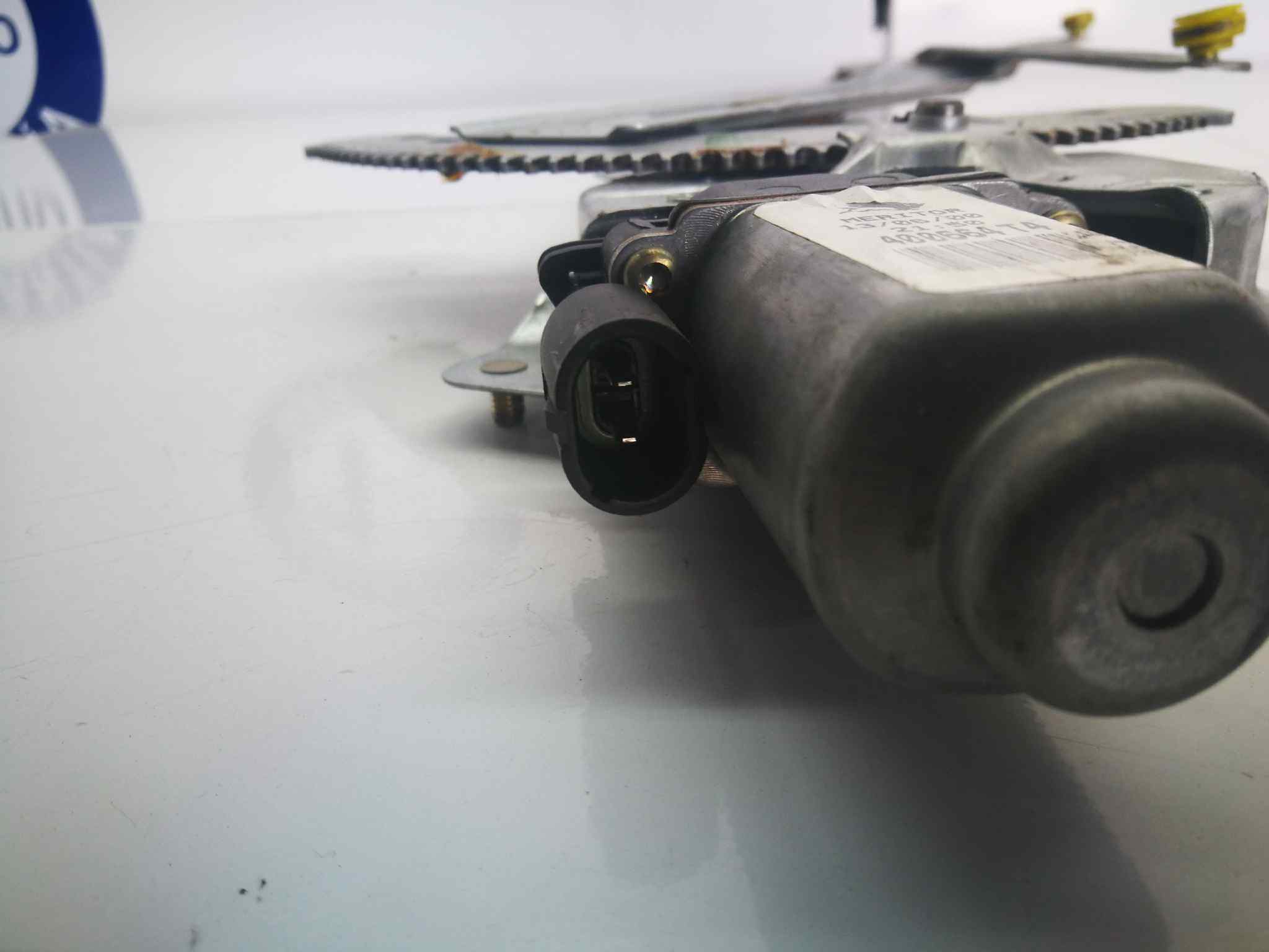 Elevalunas Delantero Derecho para Renault Kangoo (F/Kc0)