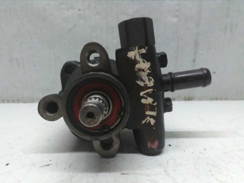 Bomba Direccion para Nissan Almera (N15)