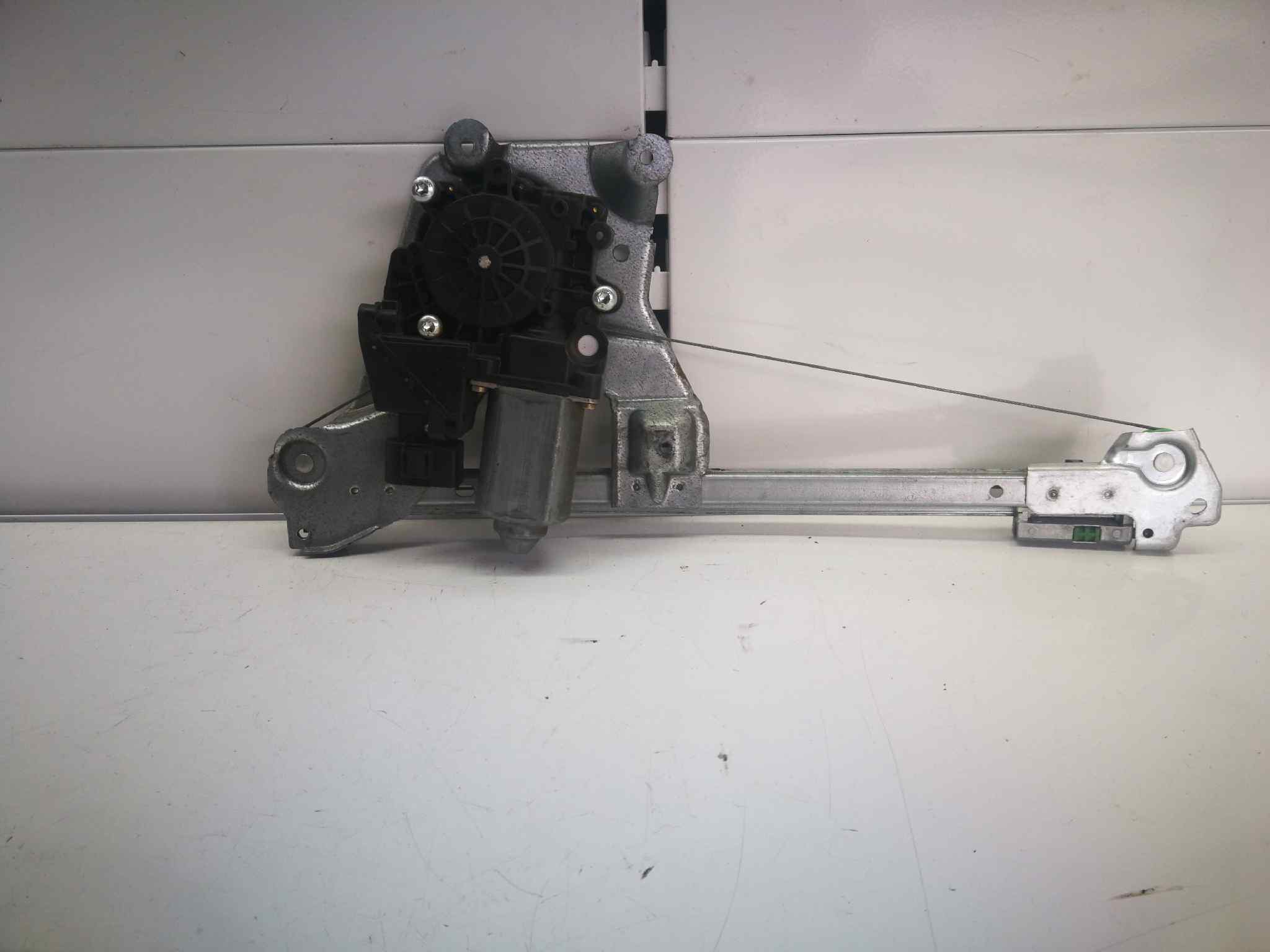Elevalunas Trasero Derecho para Audi A6 Berlina (4B2)