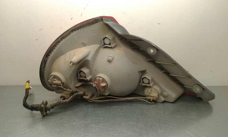 Piloto Trasero Derecho para Kia Sephia Ll