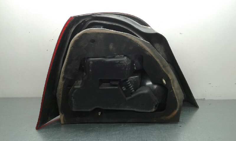 Piloto Trasero Derecho para Mg Serie 200 (Rf)
