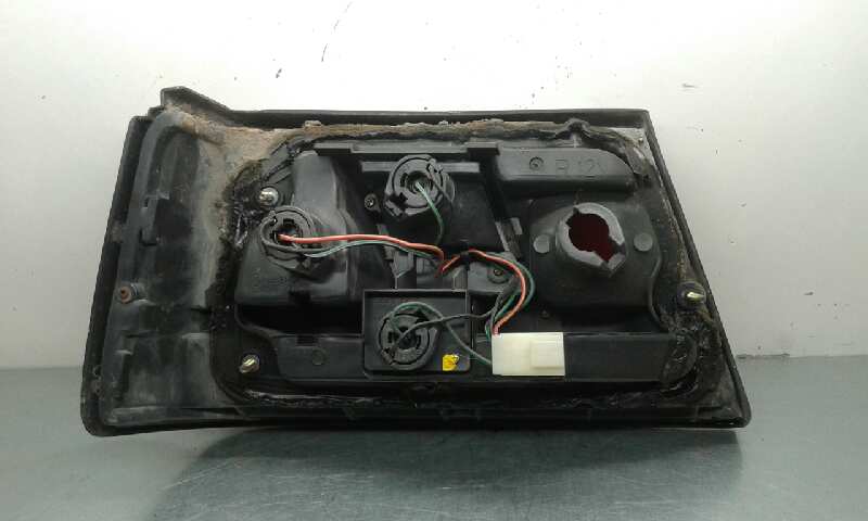 Piloto Trasero Derecho para Nissan Sunny Berlina (N13)