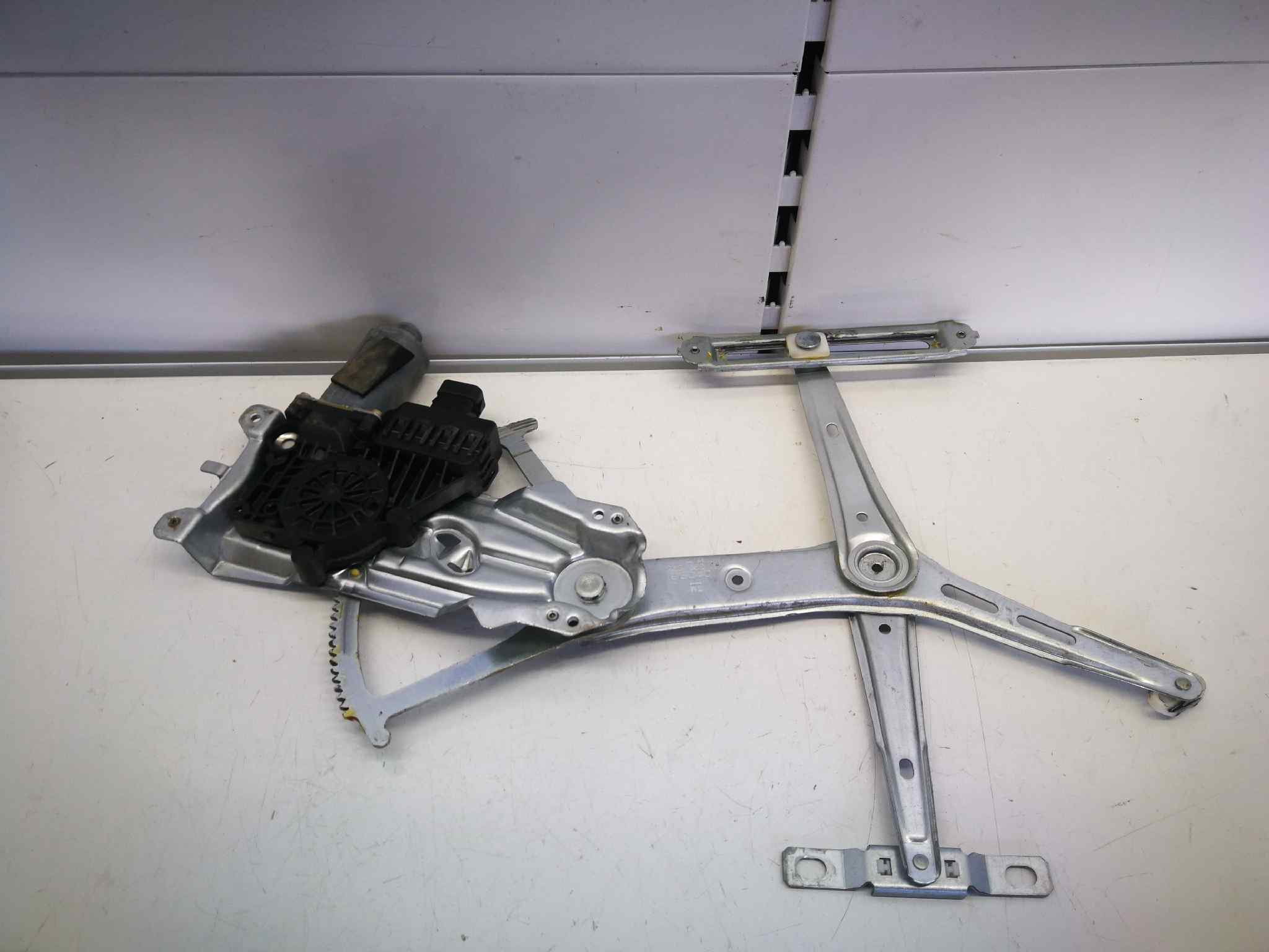 Elevalunas Delantero Izquierdo para Opel Astra G Berlina