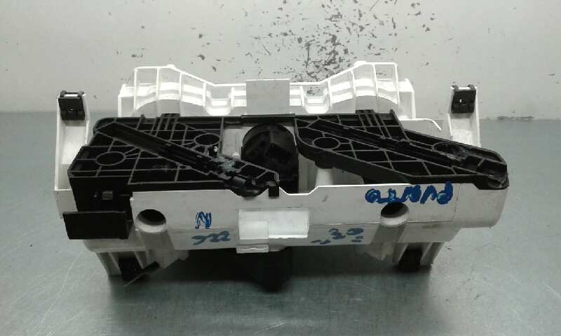 Mando Calefaccion / Aire Acondicionado para Fiat Punto Berlina (188)