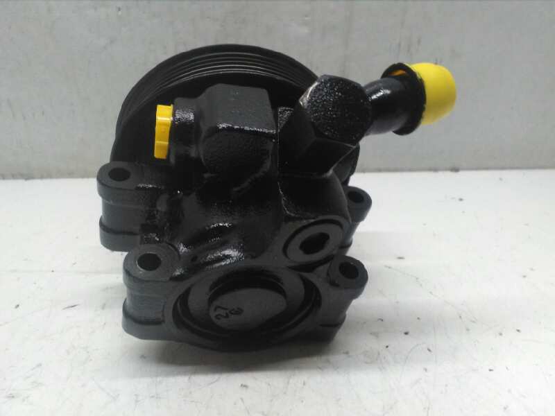 Bomba Direccion para Ford Focus Berlina (Cak)