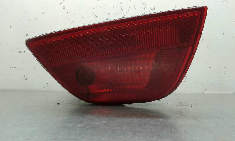 Faro Antiniebla Trasero Izquierdo para Ford Focus Berlina (Cak)