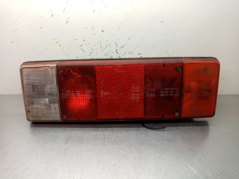 Piloto Trasero Derecho para Mercedes-Benz Sprinter (W901,W904) Caja Cerr.