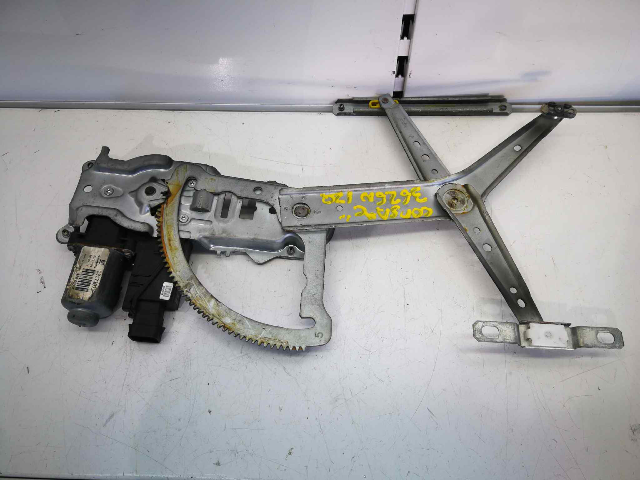 Elevalunas Delantero Izquierdo para Opel Corsa C