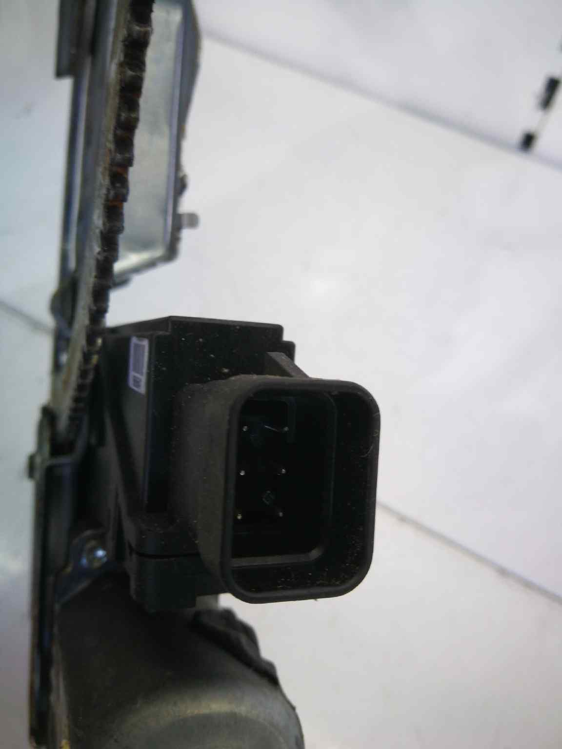 Elevalunas Delantero Izquierdo para Opel Corsa C