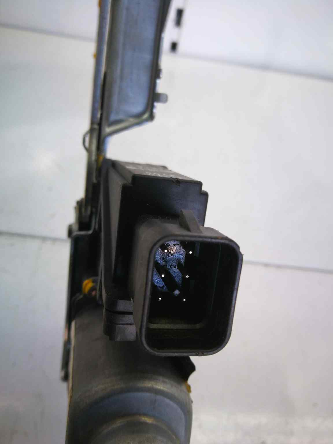 Elevalunas Delantero Izquierdo para Opel Corsa C