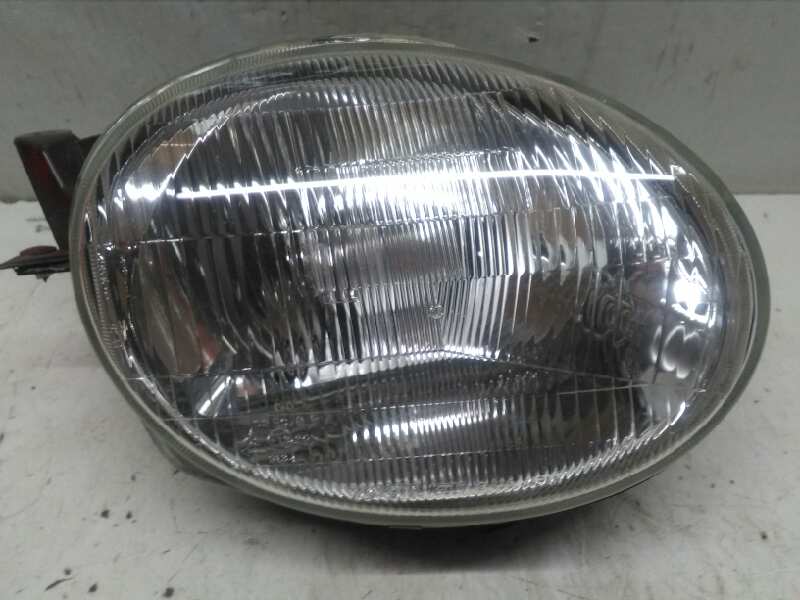 Faro Derecho para Toyota Corolla (E11)
