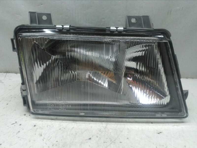 Faro Derecho para Mercedes-Benz Sprinter (W901,W904) Caja Cerr.