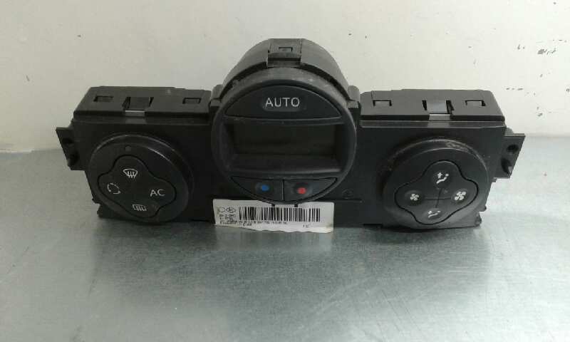 Mando Climatizador para Renault Megane Ii Berlina 5P