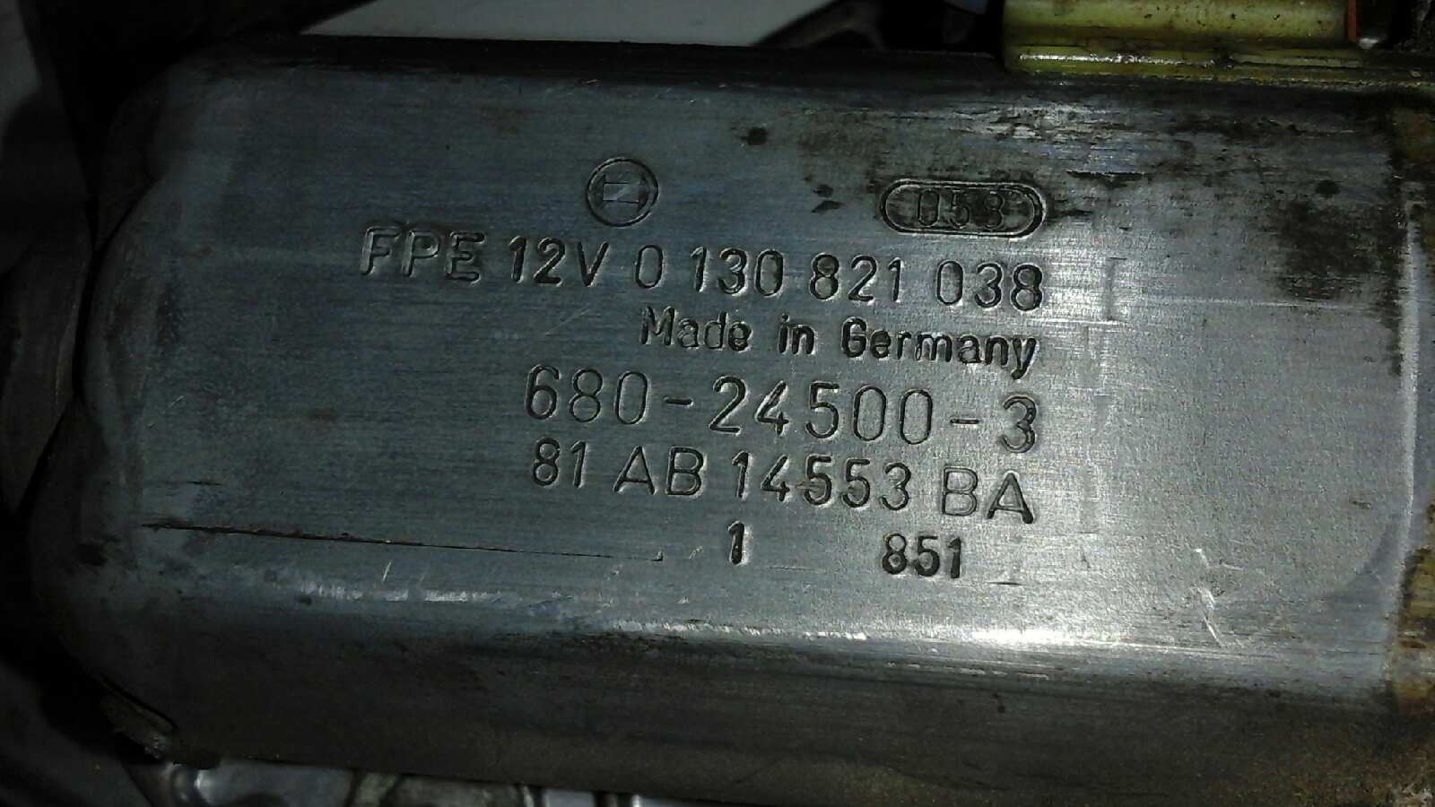 Elevalunas Delantero Derecho para Ford Escort Berlina