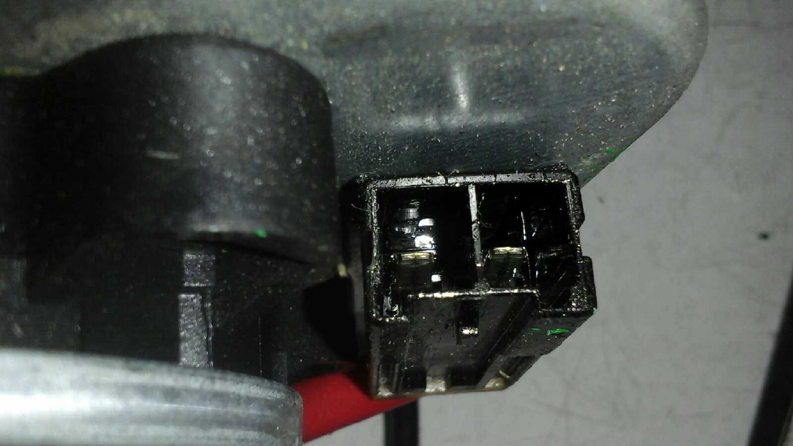 Elevalunas Delantero Derecho para Nissan Almera (N15)
