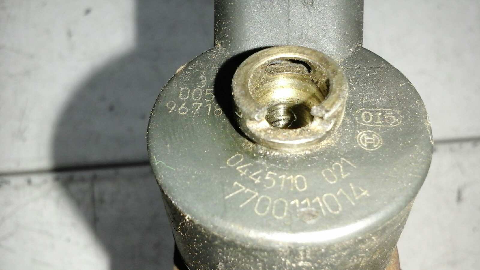 Inyector para Nissan Primastar (X83)
