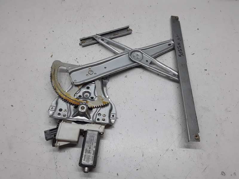 Elevalunas Delantero Derecho para Toyota Avensis Berlina (T 22)