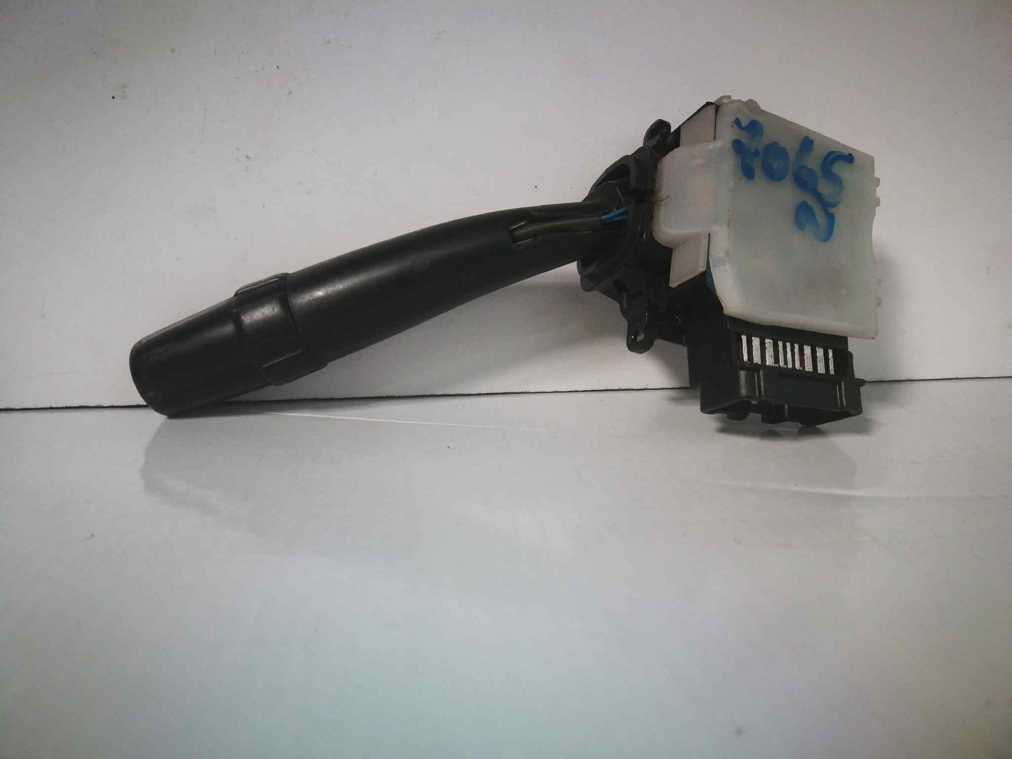 Mando Limpia para Toyota Avensis Berlina (T 22)