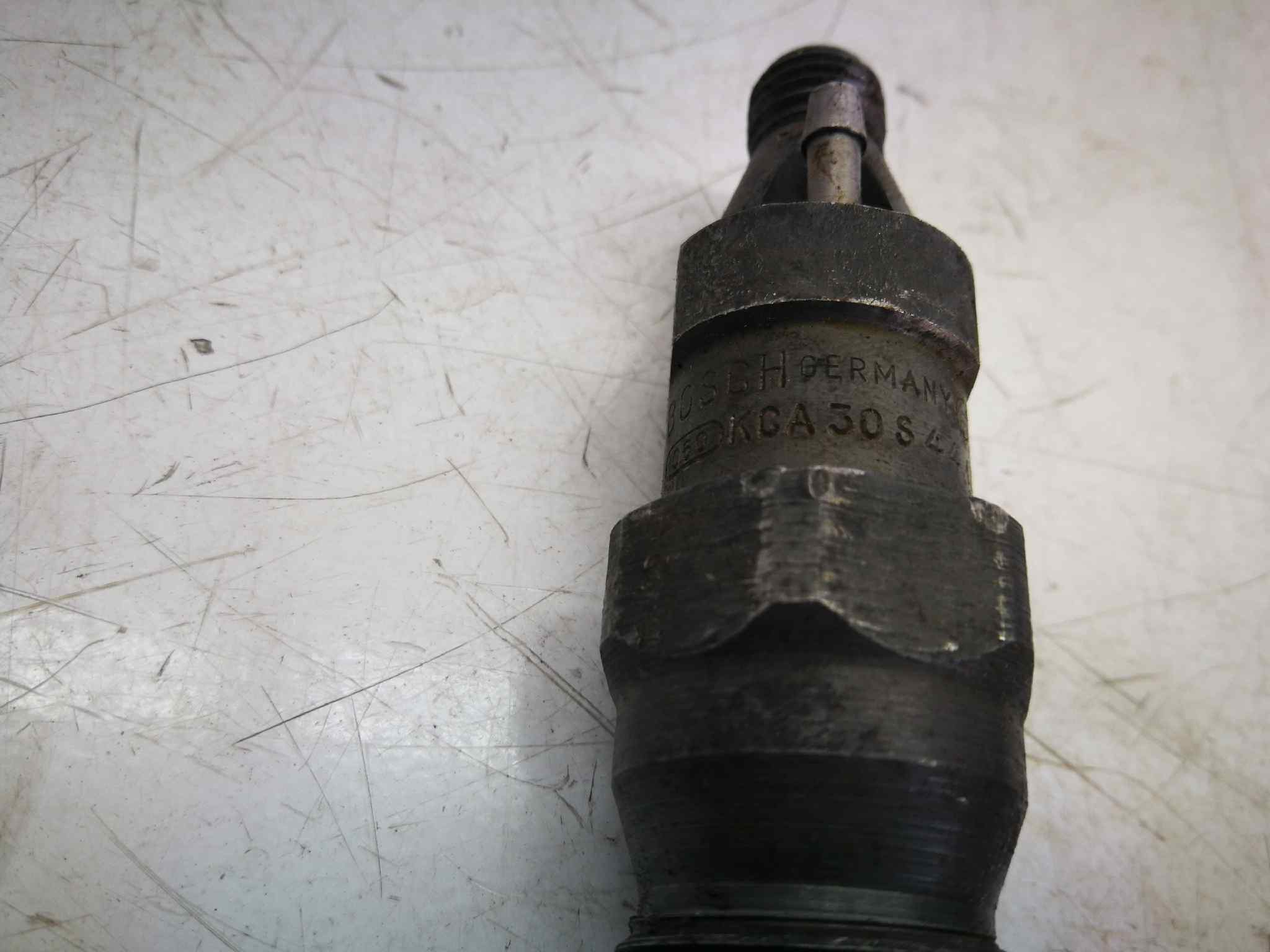 Inyector para Renault Rapid/Express (F40)