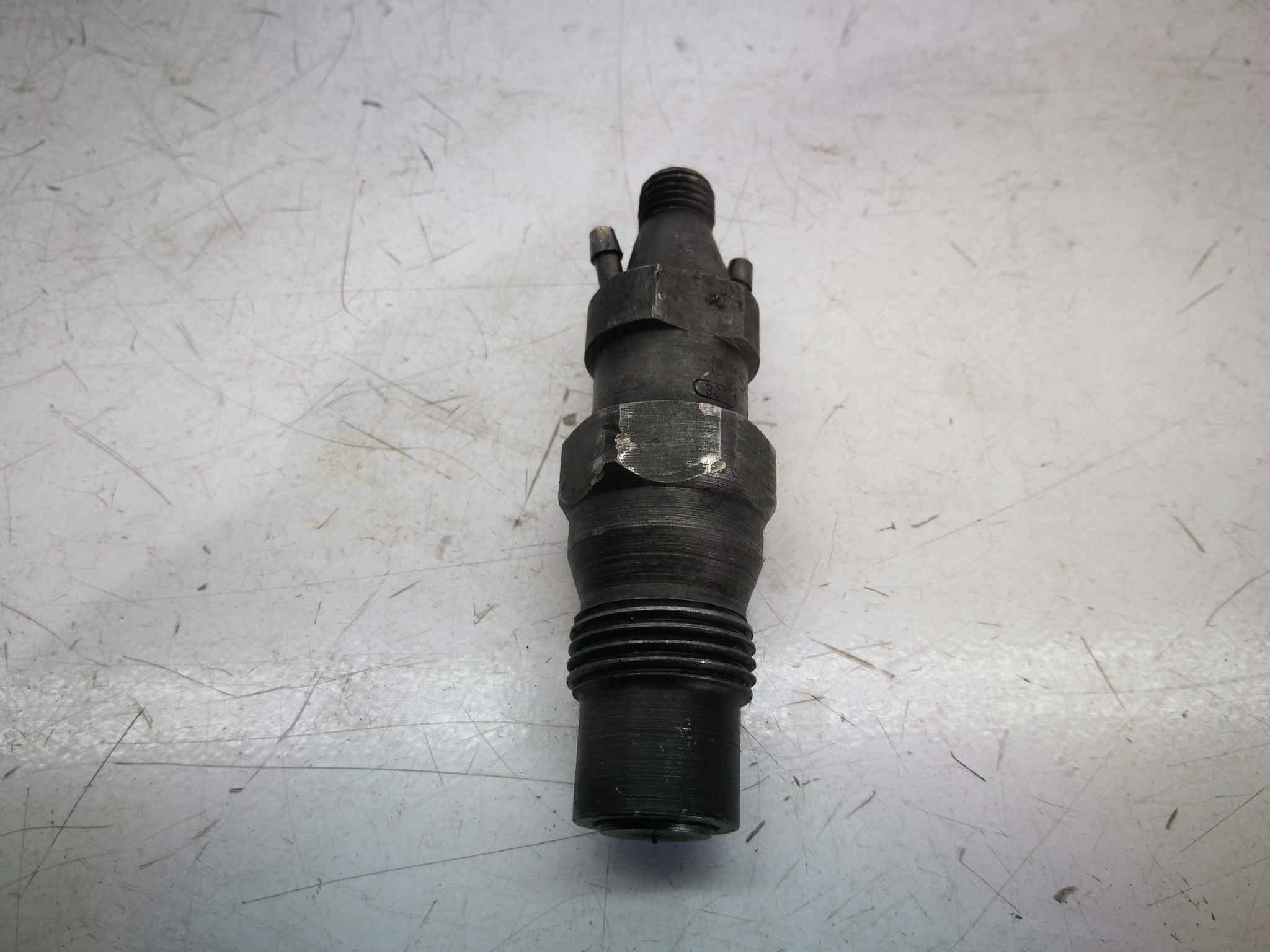 Inyector para Renault Rapid/Express (F40)