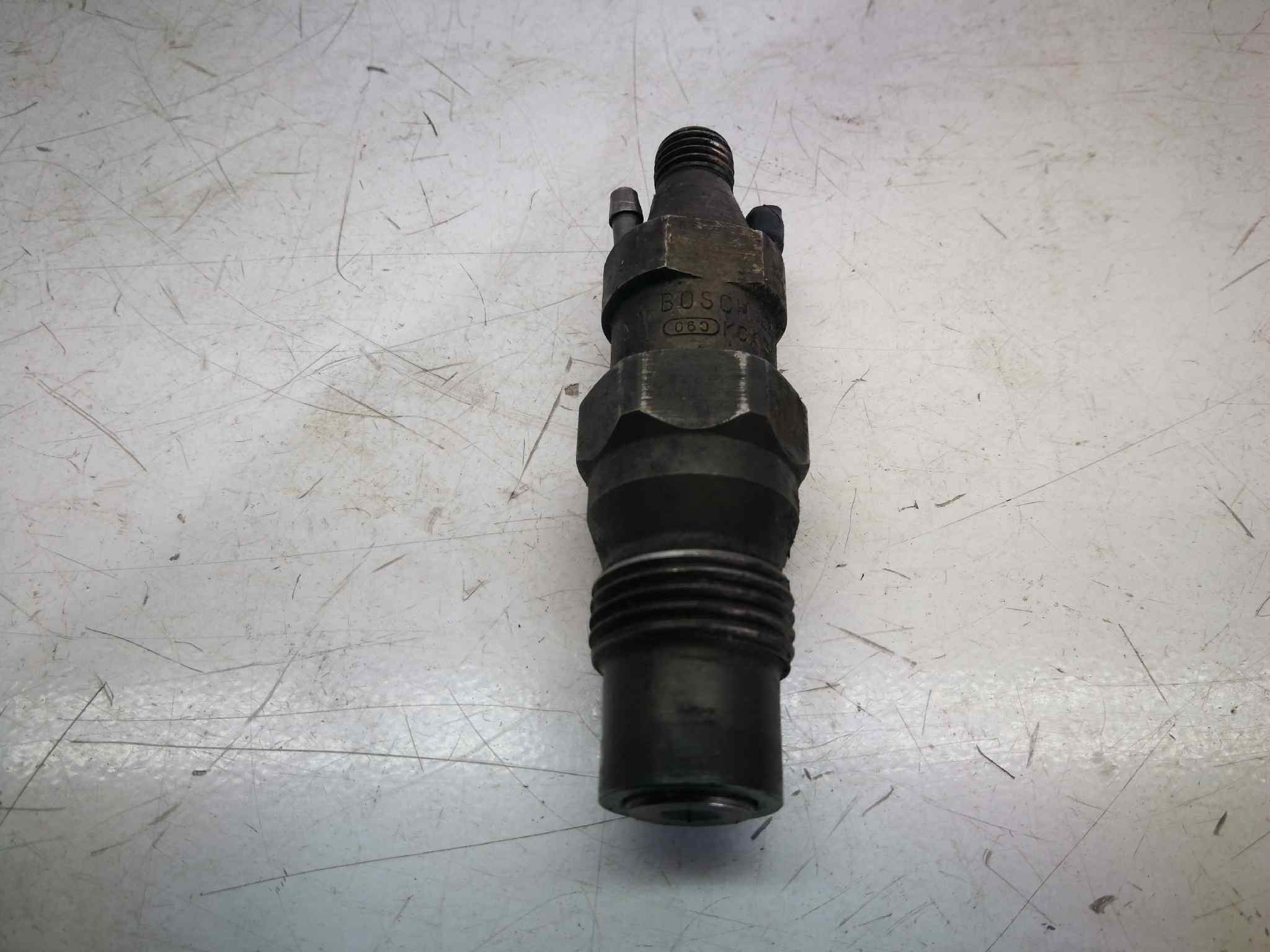 Inyector para Renault Rapid/Express (F40)