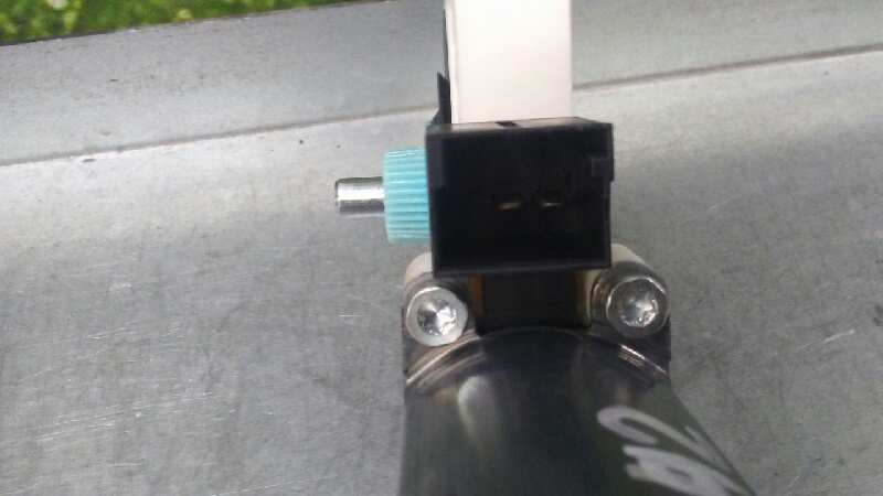 Motor Elevalunas Delantero Derecho para Volkswagen Passat Lim. (3G2)