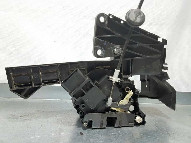 Cerradura Puerta Trasera Derecha para Ford Focus Lim. (Cb4)