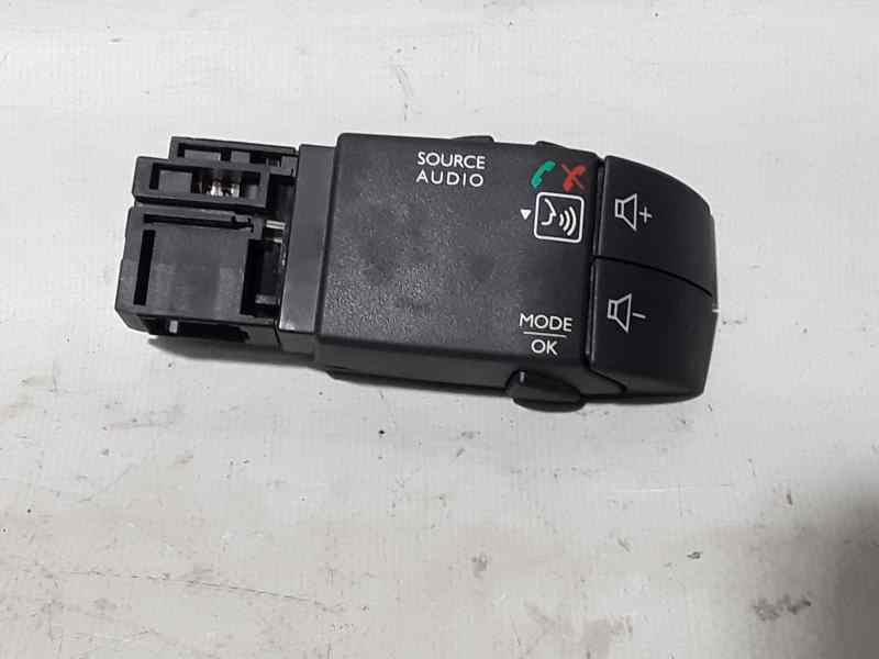 Mando Radio para Dacia Sandero