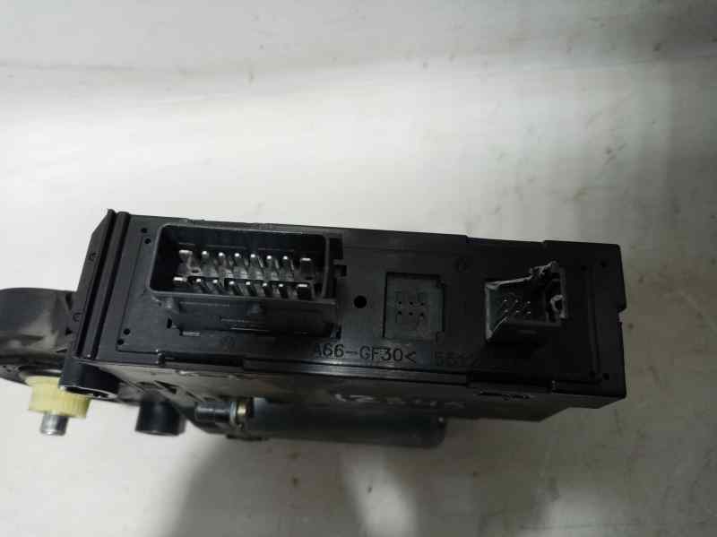 Motor Elevalunas Delantero Derecho para Peugeot 307 (S1)