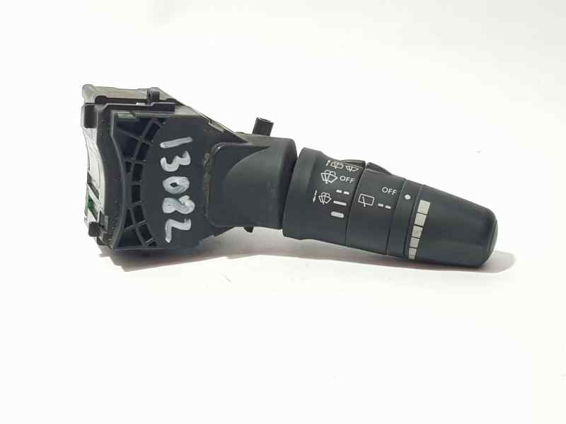 Mando Limpia para Nissan Terrano/Terrano.ii (R20)